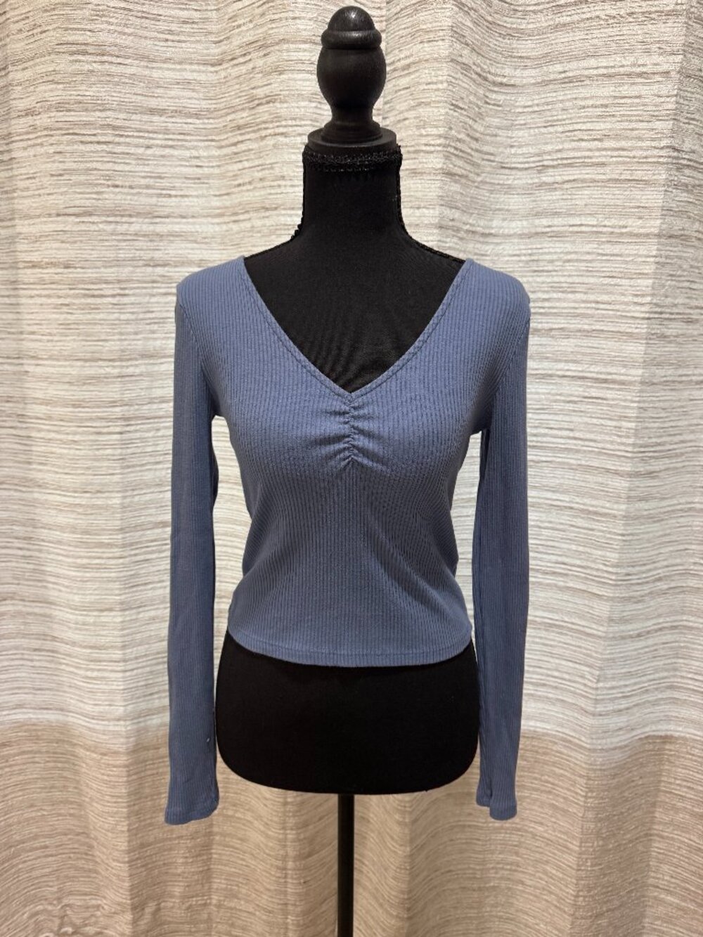 Pac Sun Blue Cropped Long Sleeve Size Medium
